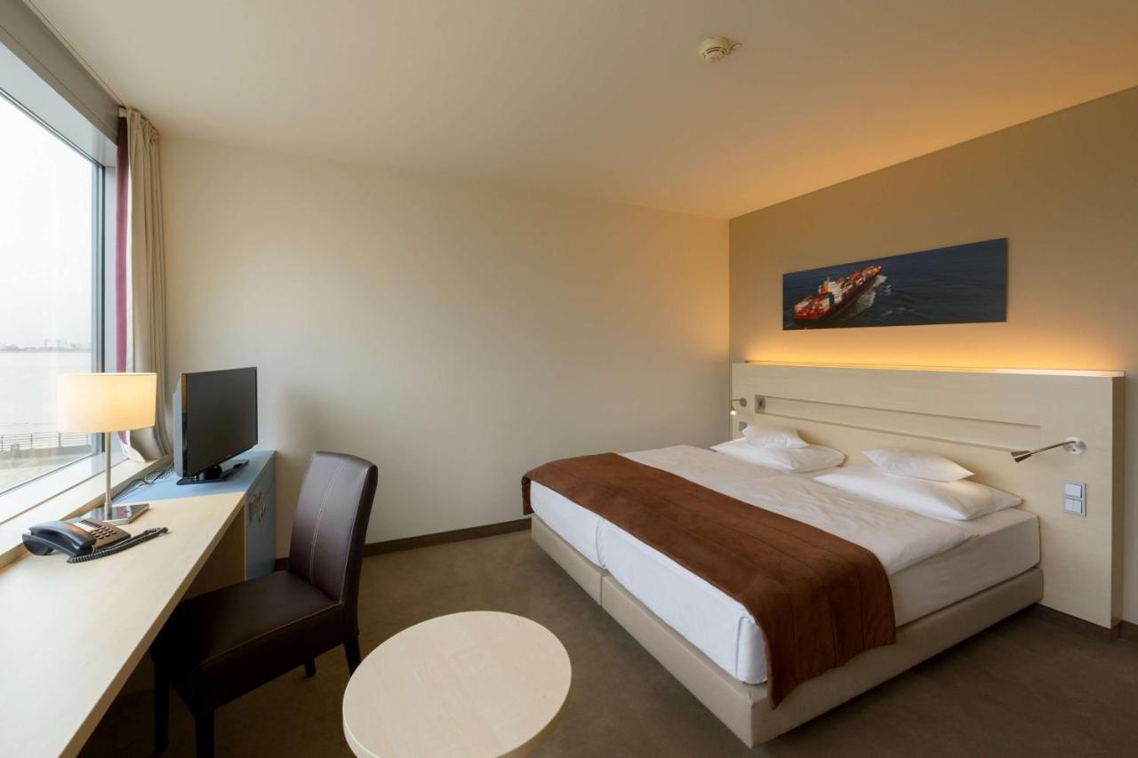 Atlantic Hotel Sail City Μπρέμερχαφεν Εξωτερικό φωτογραφία
