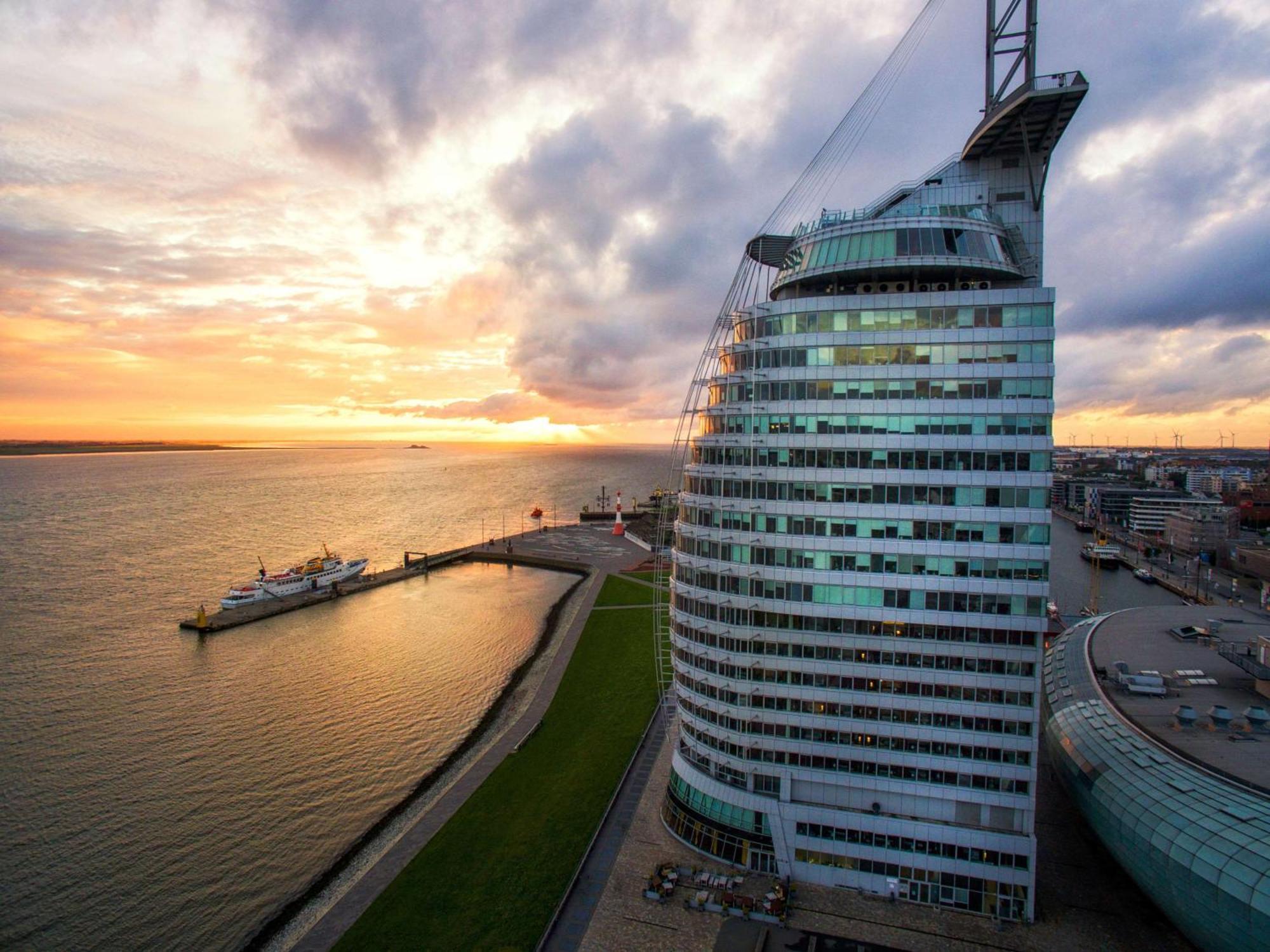 Atlantic Hotel Sail City Μπρέμερχαφεν Εξωτερικό φωτογραφία