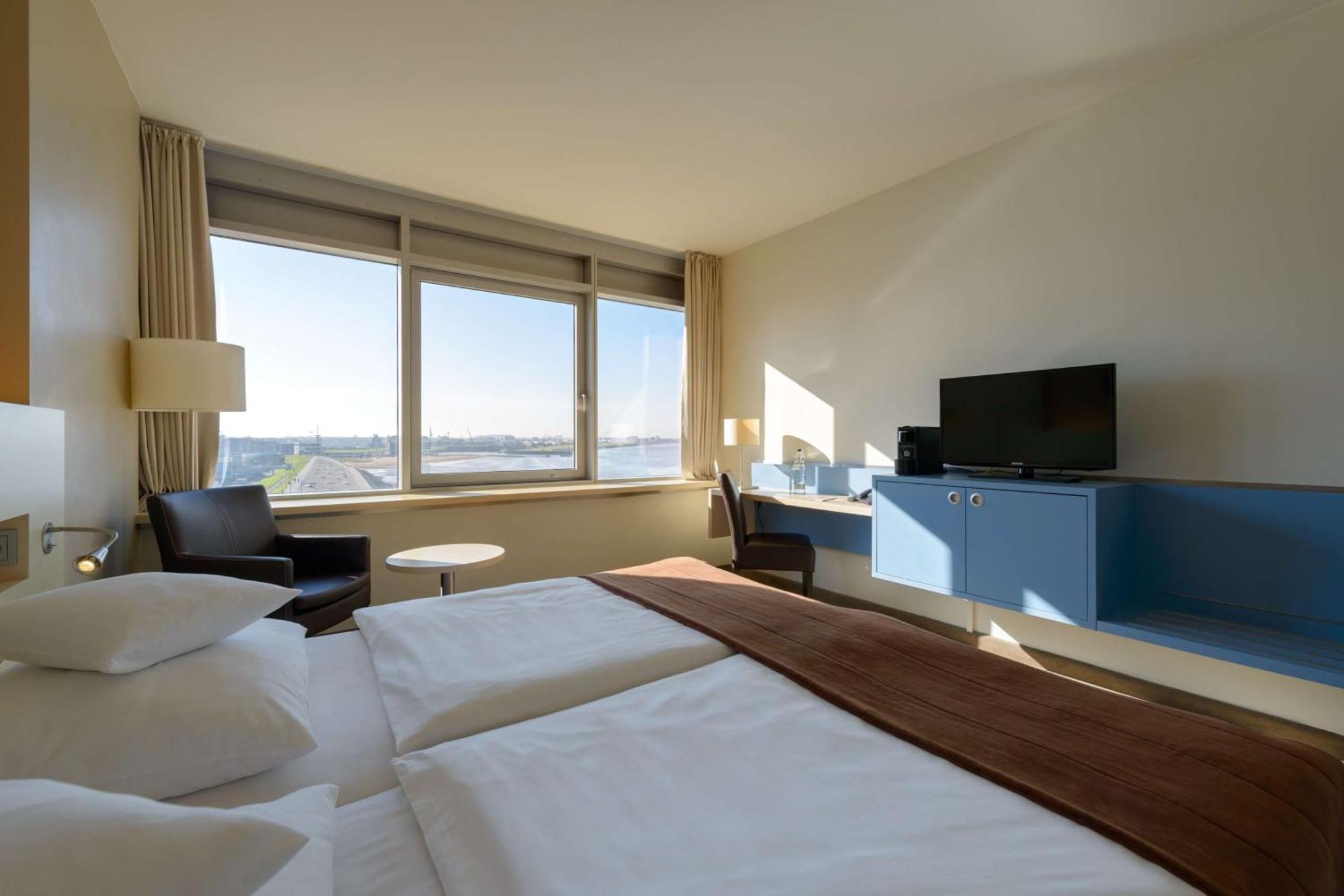 Atlantic Hotel Sail City Μπρέμερχαφεν Εξωτερικό φωτογραφία