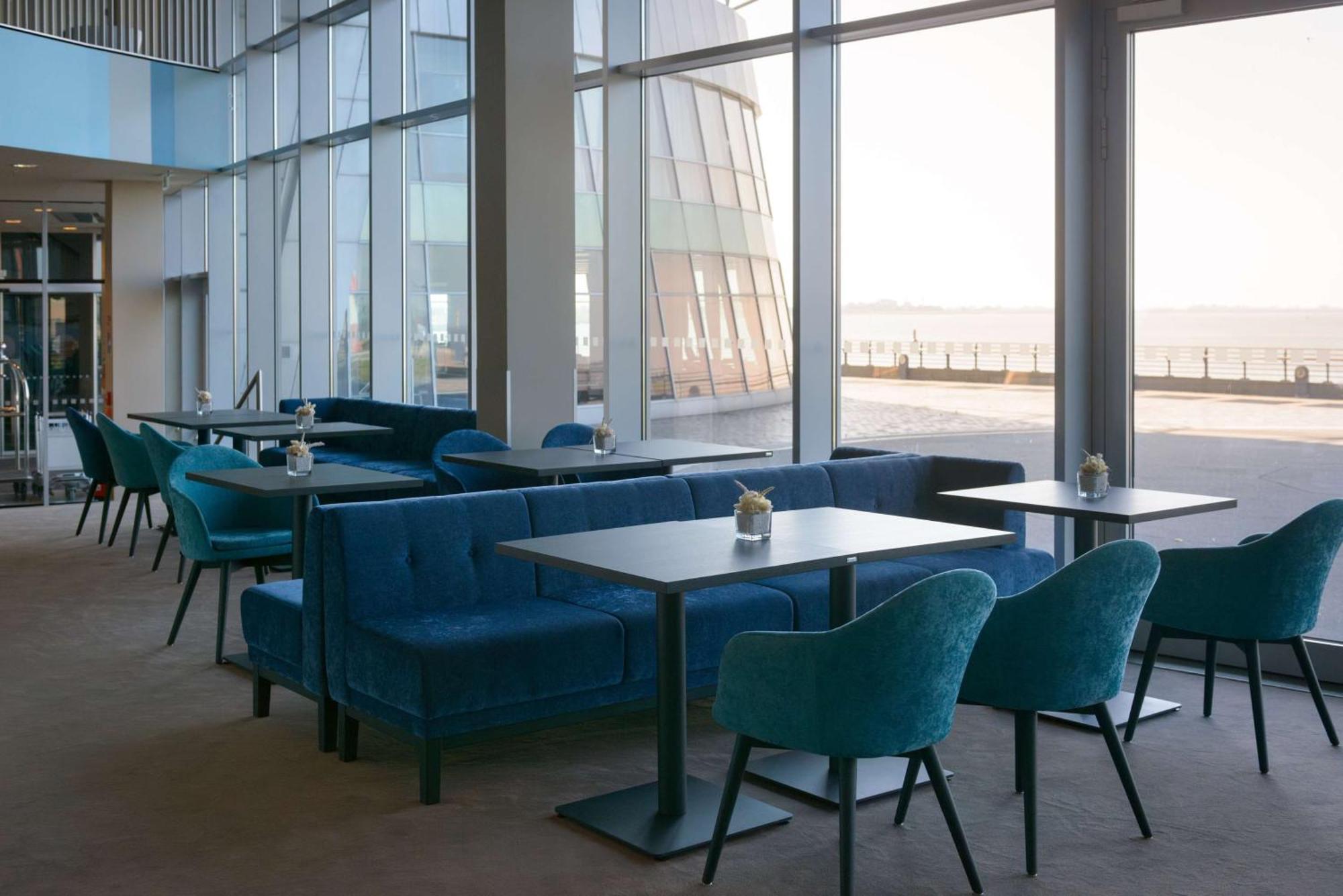 Atlantic Hotel Sail City Μπρέμερχαφεν Εξωτερικό φωτογραφία